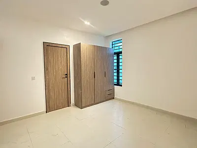 Exquisite Spacious 3 Bedroom Apartment with Gym & Pool — Lekki, Lagos