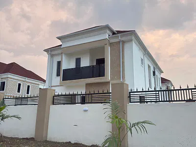 4 Bedroom Detached Duplex with BQ — Kolapo Ishola GRA, Akobo, Ibadan, Oyo