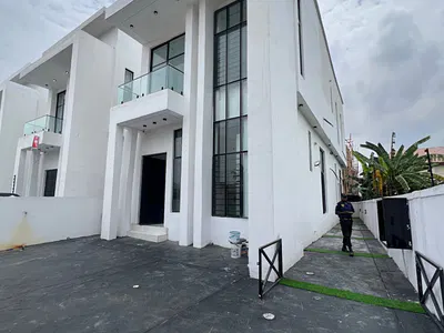 5 Bedrooms Fully Detached — Ajah, Lagos