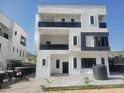 Detached 6bedrooms Duplex on 3 Floors — Naskaxe Kings Court Estate. Lugbe Abuja, Lugbe District, Abuja