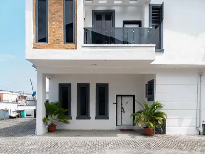 4 Bedroom Terraced Duplex, Furnished — Lekki, Lagos