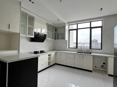 Stunning 2 Bedroom Apartment with Pool, Gym & Elevator, Patio — Lekki, Lagos