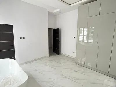 Magnificent 5 Bedroom Fully Detached Duplex with BQ & Pool — Lekki, Lagos