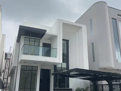5 Bedroom Fully Detached Duplex — Lekki Expressway, Lekki, Lagos