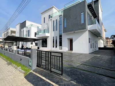 5 Bedroom Detached Duplex — Lekki, Lagos