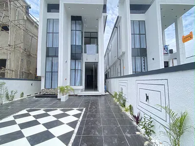 5 Bedroom Detached Duplex with Pool and Gym — Lekki, Lagos