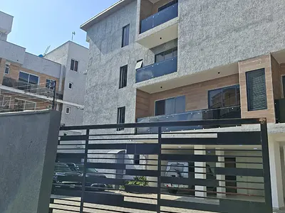 4 Bedroom Maisonnette with Swimming Pool & Gym — Ikoyi, Lagos