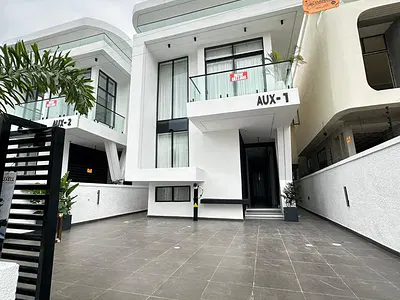 5 Bedroom Detached Duplex with BQ — Orchid Road, Lekki Phase 2, Lekki, Lagos