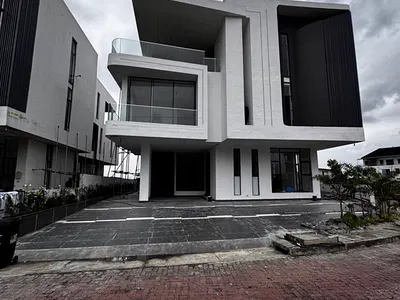6bedroom Detached Duplex — Lekki, Lagos