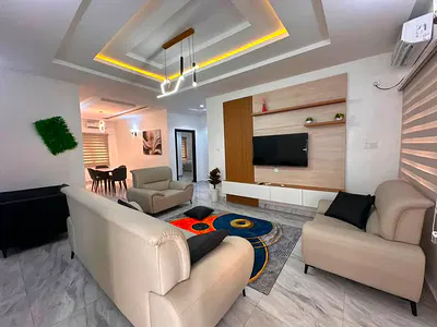 Beautifully and Fully Furnished 2-Bedrooms Apartment Airbnb Allowed. — Wuye, Abuja