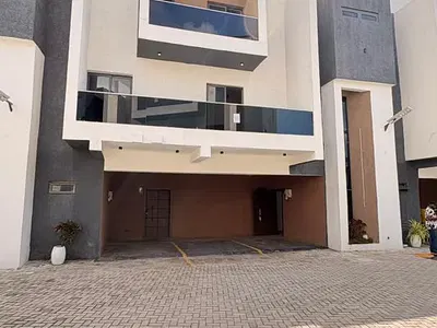 Luxurious 4 Bedroom Terraced Maisonette with BQ, Pool, Gym & Playground — Lekki, Lagos