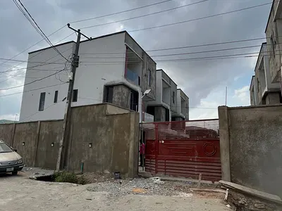 Lovely Built 4 Bedroom Fully Detached Duplex — Ikeja, Lagos