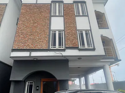 Stylish 4BDR Terrace + BQ + Estate Pool + Gym + Lounge — Oniru, Victoria Island (VI), Lagos