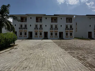4 Bedrooms Terraced Duplex with Boys Quarters — Durumi, Abuja