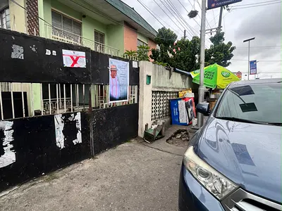 Vacant Block of 4 Flats of 3 Bedroom — Surulere, Lagos