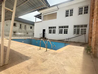 Luxurious 7 Bed Detached Duplex + Basement & Swimming Pool — Guzape District, Abuja