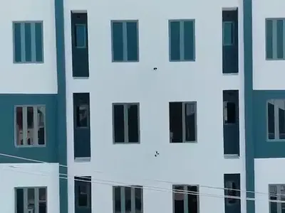 Luxury Spacious 2 Bedroom Apartment with Swimming Pool, Elevator Etc — Lekki, Lagos