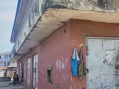 One Storey Building — Facing the Ikorodu Expressway, Ojota, Lagos