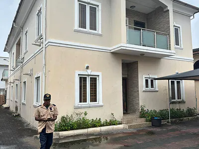 576SQM Land with Structure on Land — Lekki Phase 1, Lekki, Lagos