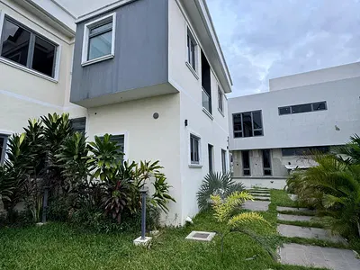 4 Bedroom Penthouse Duplex with Fitted Kitchen — Lekki, Lagos