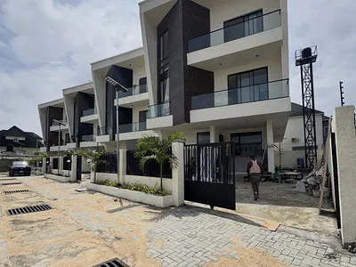 Five Bedroom Fully Detached Duplex — Orchid Road, Lafiaji, Lekki, Lagos