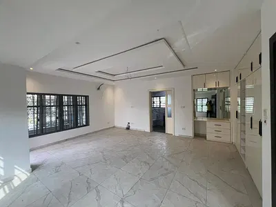 5 Bedroom Detached House with BQ — Lekki Phase 1, Lekki, Lagos