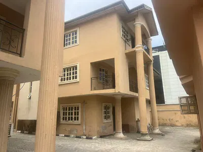 6 Bedroom Detached Duplex — Lekki, Lagos