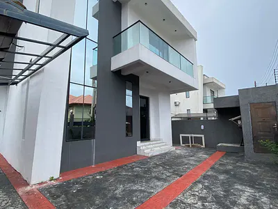 5 Bedroom Detached House with BQ — Lekki, Lagos