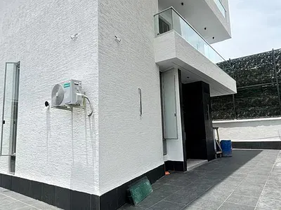 Luxurious 5 Bedroom Detached Duplex — Ikoyi, Lagos