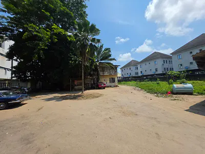 1200SQM Waterfront Residential Land Plot in a Serene Environment. — Ikoyi, Lagos