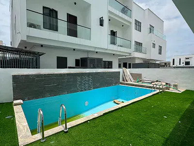5 Bedroom Detached Duplex with Pool — Lekki, Lagos