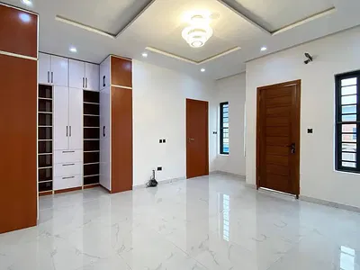 3 Bedroom Apartment — Gilmore, Jahi, Abuja