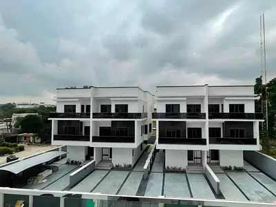 5 Bedroom Semi-Detached Duplex House with BQ — Ikeja GRA, Ikeja, Lagos
