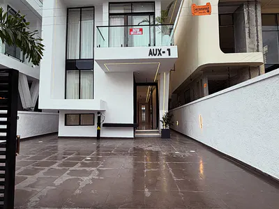 5 Bedroom Fully Detached Duplex — Orchid, Lekki, Lagos