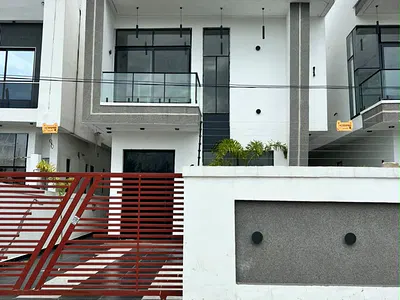 Stunning 5 Bedroom Detached with Pool, Gym& BQ — Ajah, Lagos
