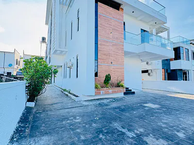 Massive 5 -Bedroom Fully Detached Duplex +BQ — Lekki, Lagos
