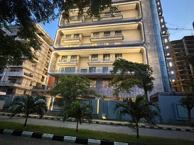 Luxury 4bedroom Maisonette with 2 BQS — Ikoyi, Lagos