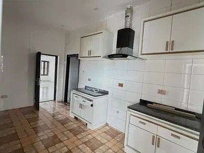 Luxurious and Fully Serviced 3 Bedroom Apartment — Jahi, Abuja