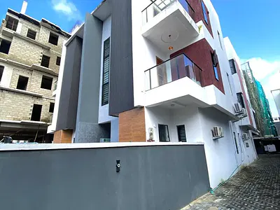 2 Bedroom Apartment with BQ, 2 Balconies — Lekki, Lagos