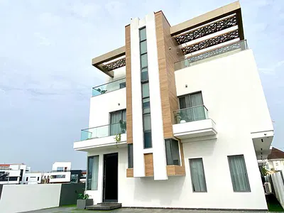 5 Bedroom Detached Bungalow with Pool and Gym — Pinnock Beach Estate, Osapa, Lekki, Lagos