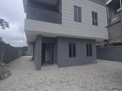 5 Bedroom Luxury Fully Detached Duplex — Magodo, Lagos