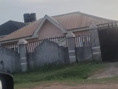 3bedroom Bungalow and 2 Units of 1bedroom BQ — F H a, Maitama District, Abuja