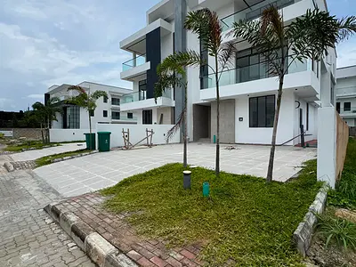 5 Bedroom Detached Duplex with Swimming Pool — Ikate, Lekki, Lagos