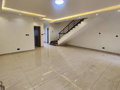 Luxury 4 Bedrooms Townhouse with Swimming Pool and BQ — Ikoyi, Lagos
