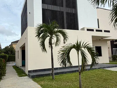4 Bedroom Detached Duplex with BQ — Well Secured Area in the Neighborhood, Lekki, Lagos