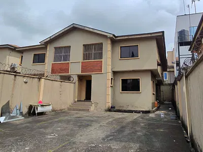 2 Wings of 5 Bedroom Duplexes with BQ on 710SQM Land — Shangisha, GRA Phase 2, Magodo, Lagos