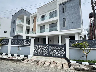 Luxury 3 Bedrooms Apartment, Pool — Osapa, Lekki Phase 1, Lekki, Lagos