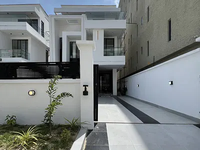 Luxury Five Bedroom Fully Detached Duplex — Lekki Phase 1, Lekki, Lagos