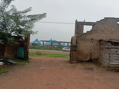 3 Plots of Mixed-Use Land with 3 BDRM Bungalow and 8 Upstair Shops — Ibadan, Oyo