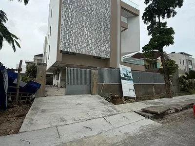 Luxury 5-Bedroom Fully Detached Duplex — Lekki, Lagos